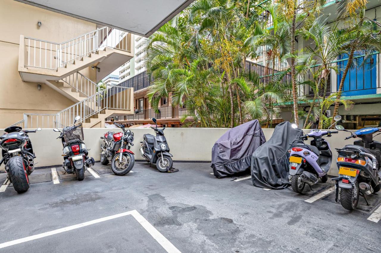 Modern Waikiki Condo Perfect For Beach Getaway! โฮโนลูลู ภายนอก รูปภาพ