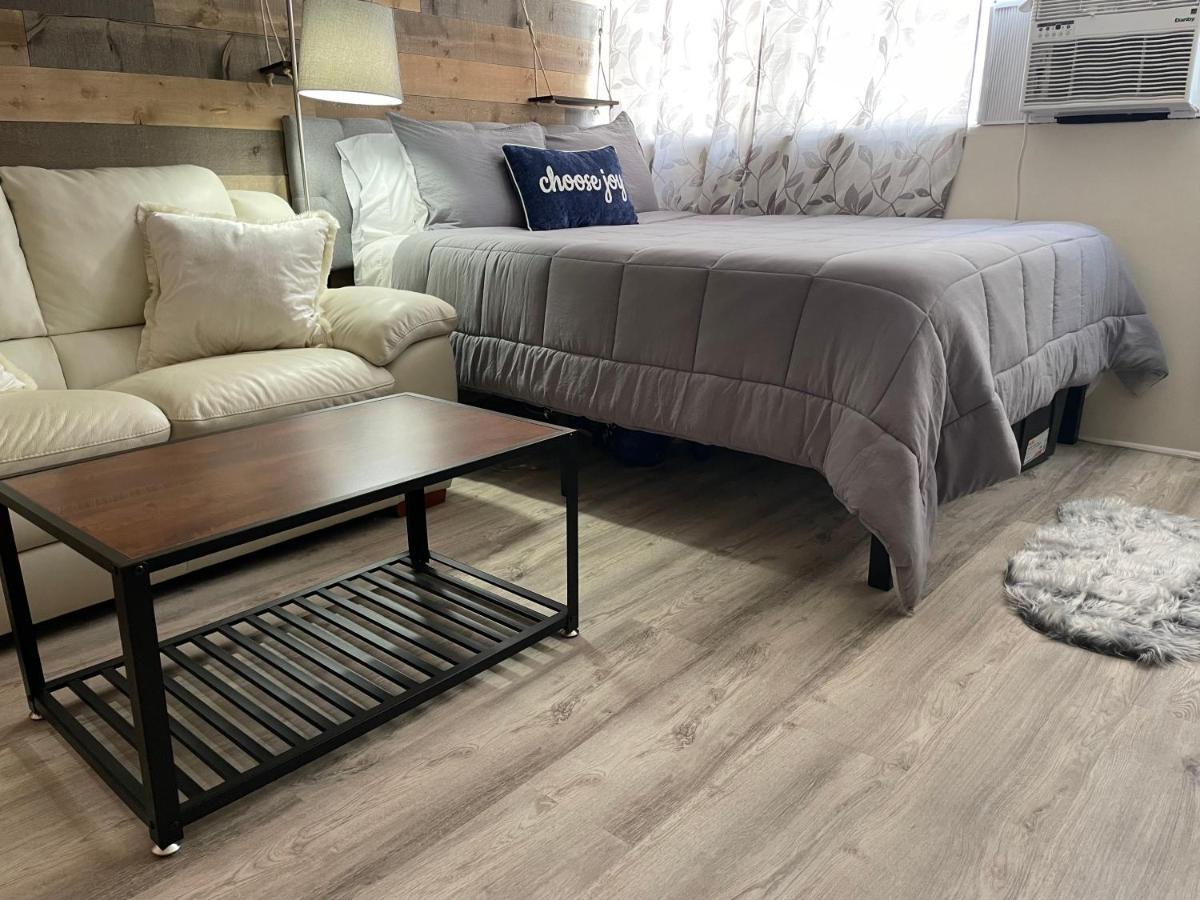 Modern Waikiki Condo Perfect For Beach Getaway! โฮโนลูลู ภายนอก รูปภาพ